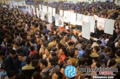 高校毕业生765万 多地出政策促就业