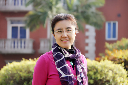 陈梅爱与美的思考